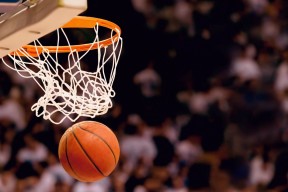 开云网址入口-鹈鹕队拼搏精神迎难而上，冲刺季后赛，鹈鹕队最新